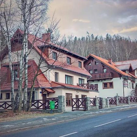 Wonder - Dom Blisko Centrum, Tuz Przy Stoku I Restauracji Homestay szállás Karpacz