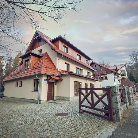 Wonder - Dom Blisko Centrum, Tuz Przy Stoku I Restauracji * קרפאז'